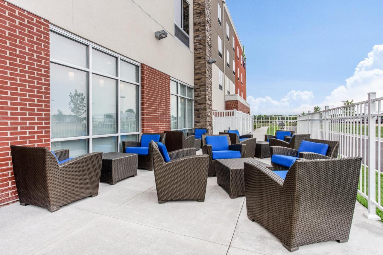 Holiday Inn Express & Suites - Ottawa By Ihg Exterior photo